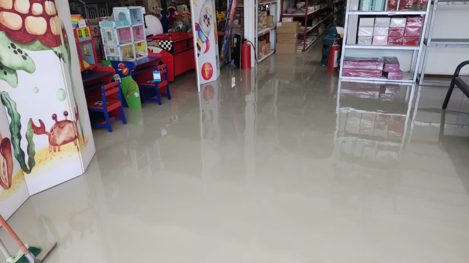 Revestimientos Epóxicos para Comercios en Mérida: Innovación en tus pisos